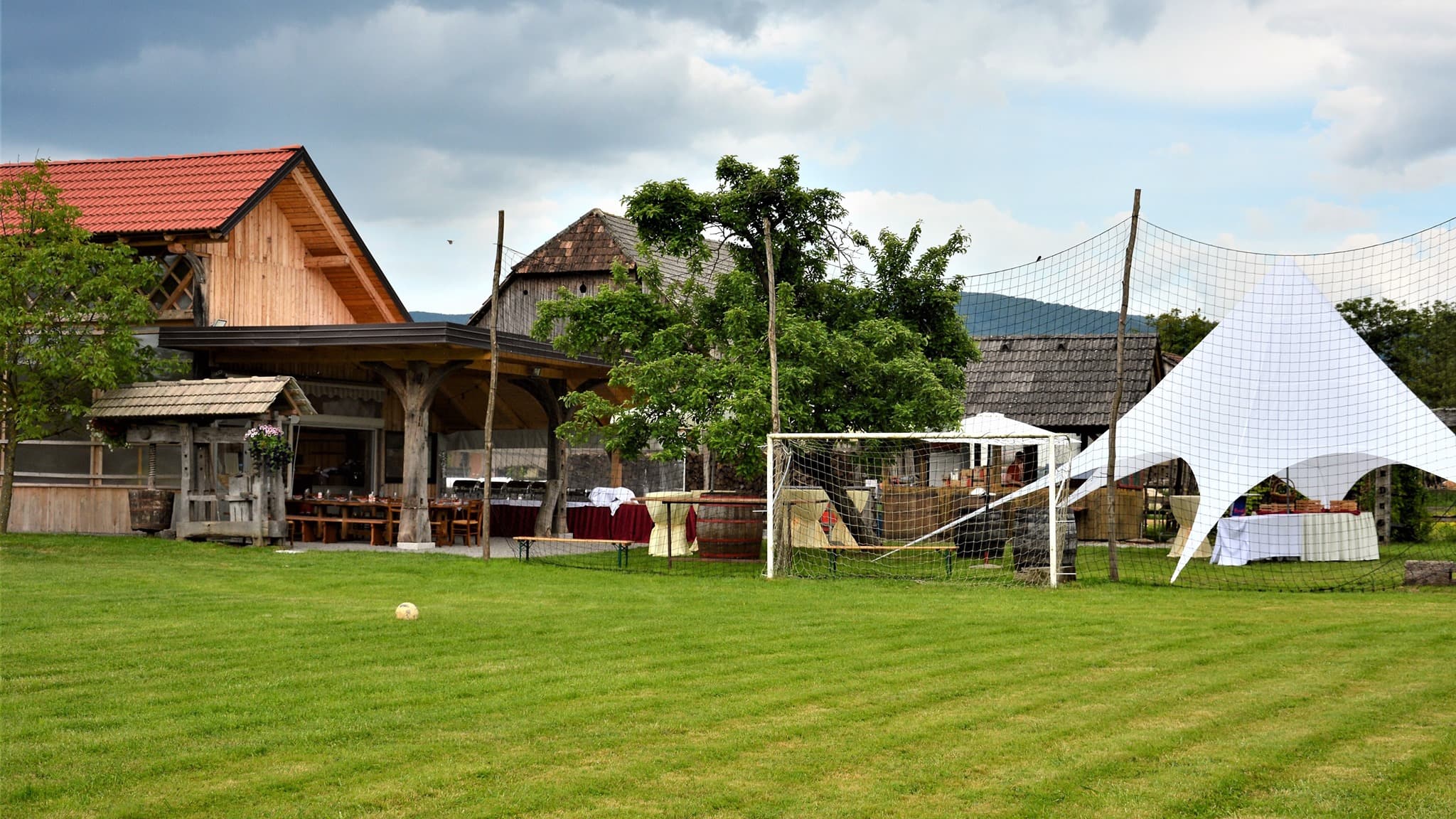 Kozolec - prostor za praznovanja